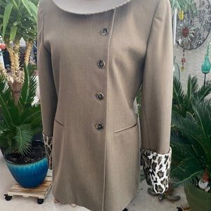 🤎🖤🤎HARVE BENARD 100% WOOL W/FAUX FUR ANIMAL PRINT ON SLEEVES SUIT COAT🤎🖤🤎